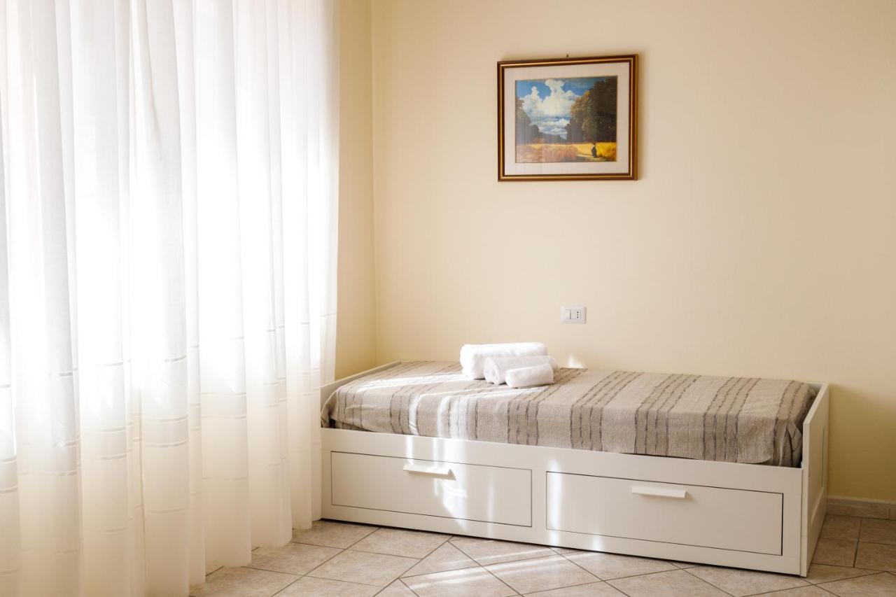 Casa Tacconi Bed & Breakfast Виласимиус Екстериор снимка