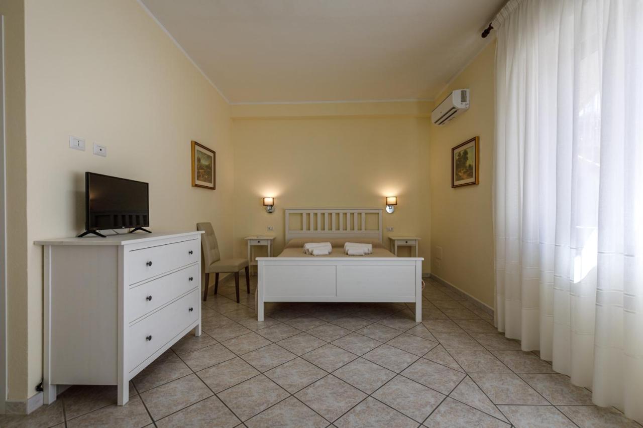 Casa Tacconi Bed & Breakfast Виласимиус Екстериор снимка