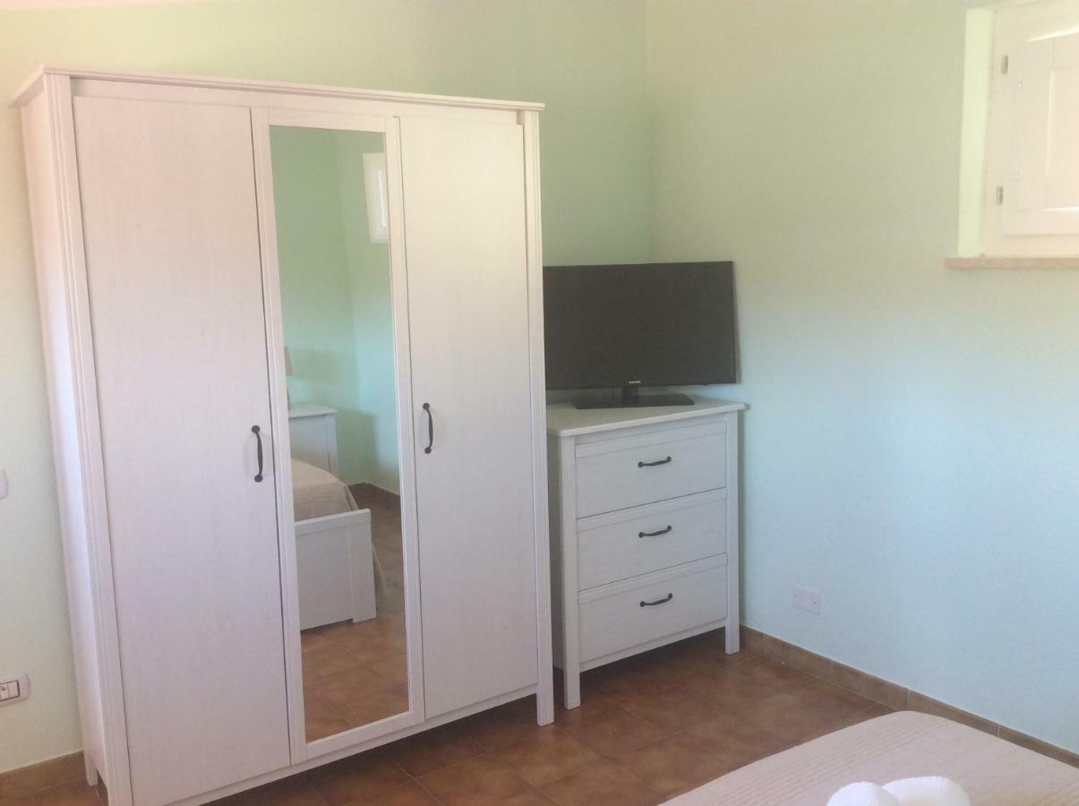 Casa Tacconi Bed & Breakfast Виласимиус Екстериор снимка